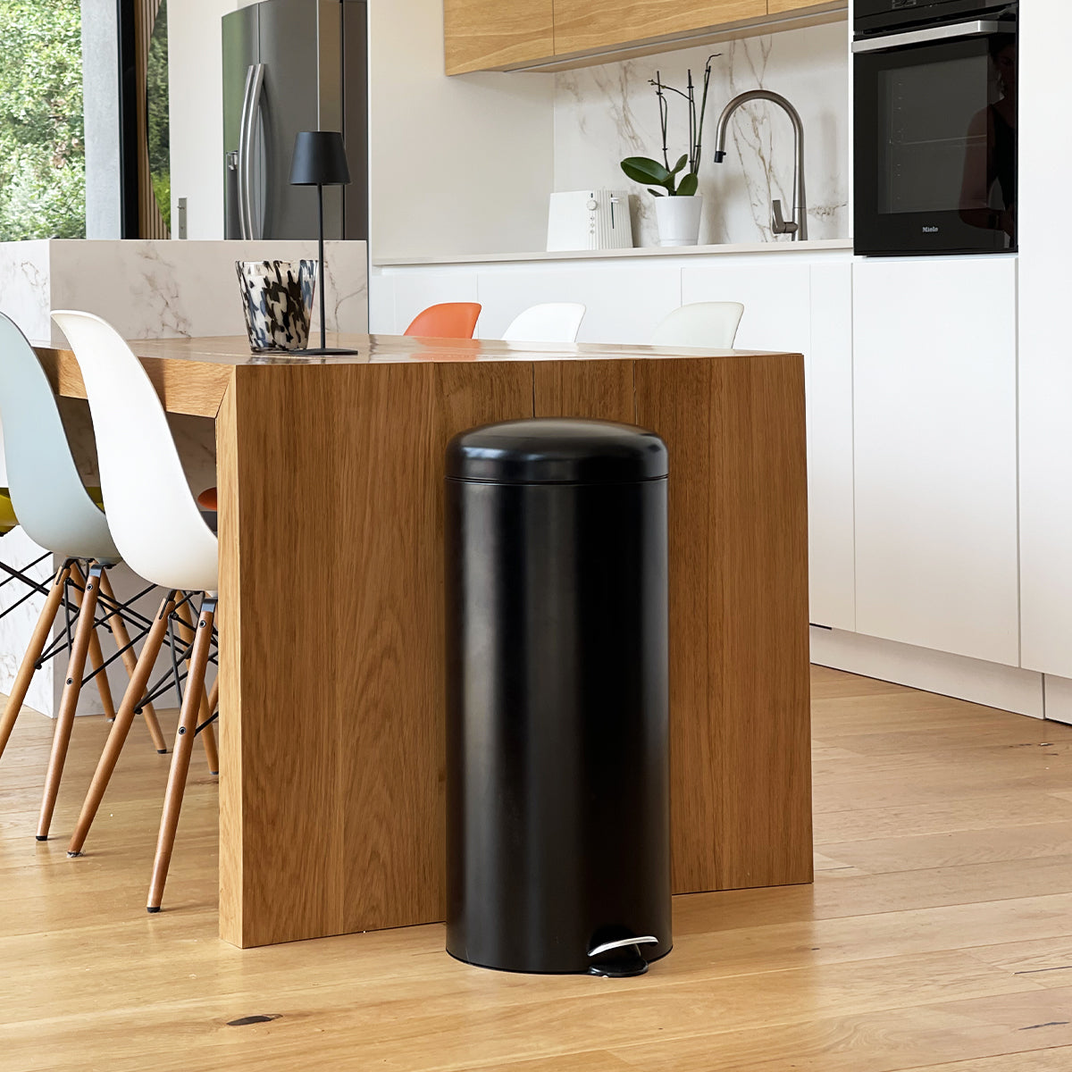 pedal bin 30l Basic chic cylindrical kitchen pedal bin 30L URBAN Matt Black in stainless steel with bucket