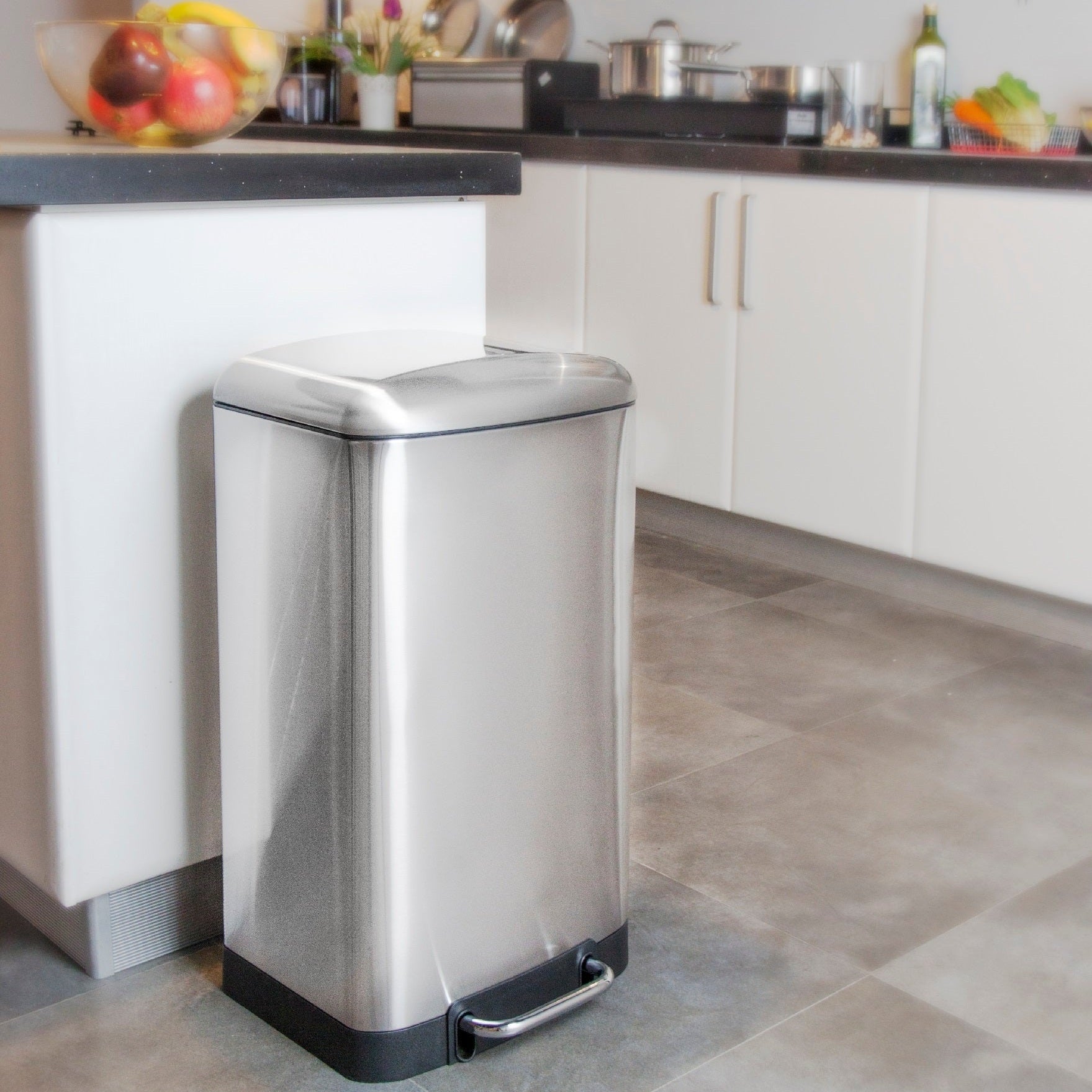 poubelle à pedale Poubelle à pédale 40L GREENWICH inox brossé – Kitchen Move – KITCHEN-MOVE.COM